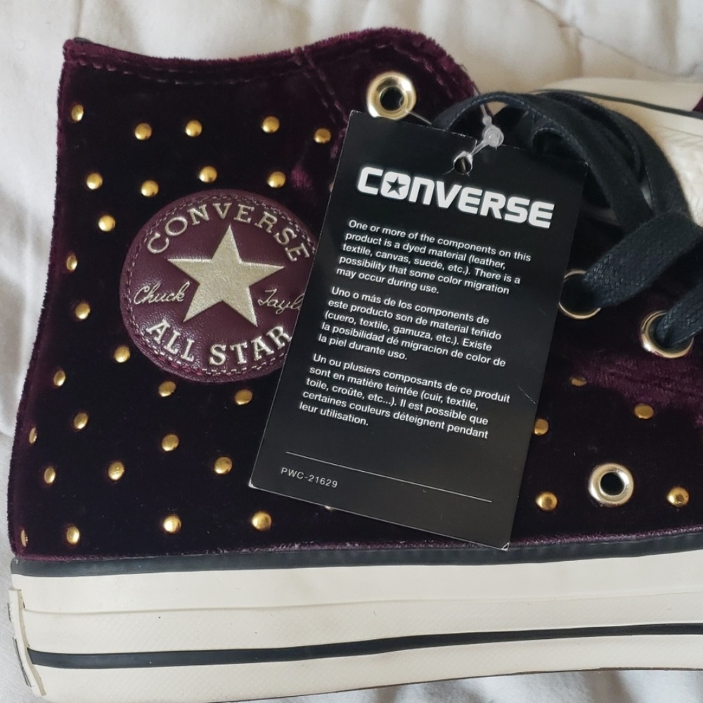 Shoes - Picture 2 of 5